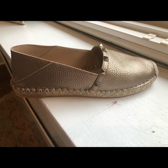 VALENTINO ROCKSTUD  ESPADRILLE
COLOR CHAMPAGNE - Picture 2 of 6